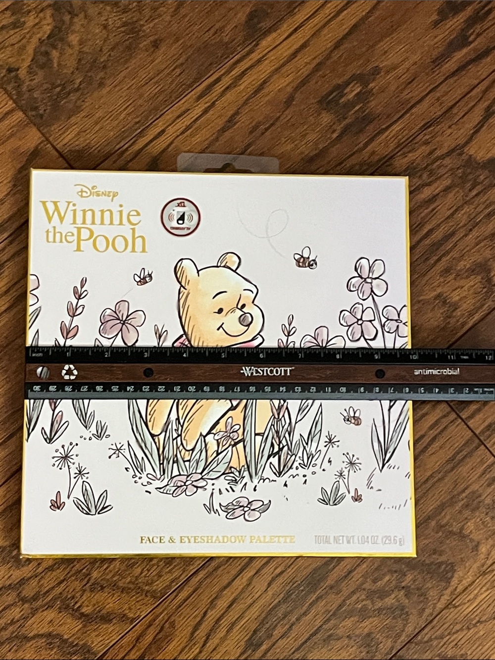 NEW!  Disney Winnie the Pooh Eyeshadow and Face Makeup Palette - Picture 13 of 15